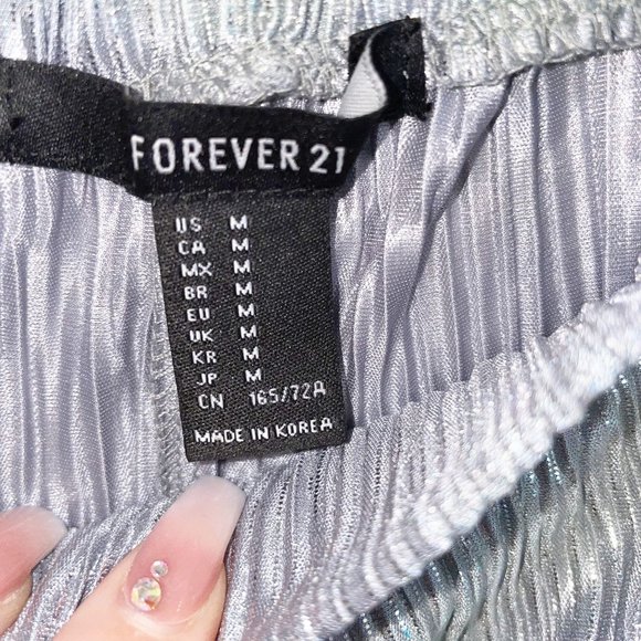 Forever 21 shimmer gaucho pants - Picture 5 of 6